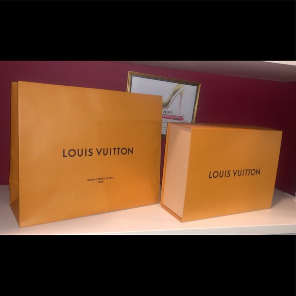 Louis Vuitton Box & Bag - Picture 1 of 1
